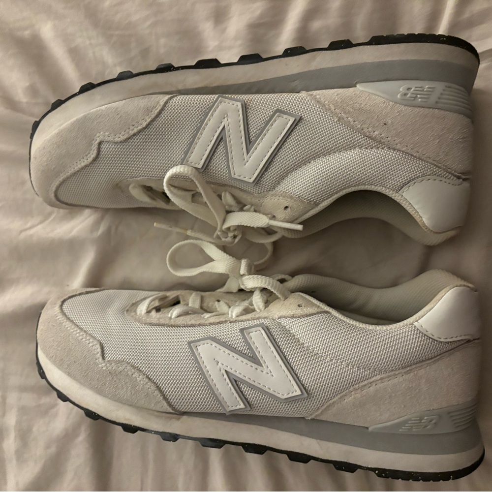 New Balance Tennis Shoes